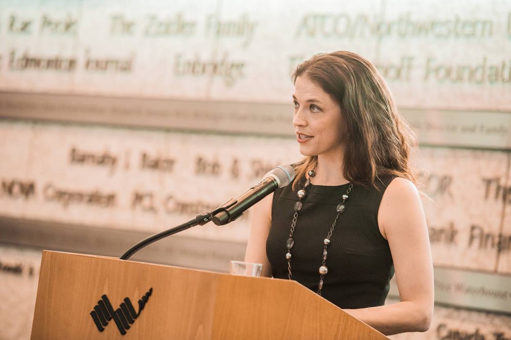 Emcee Lauren Sergy: Elevate Your Event
