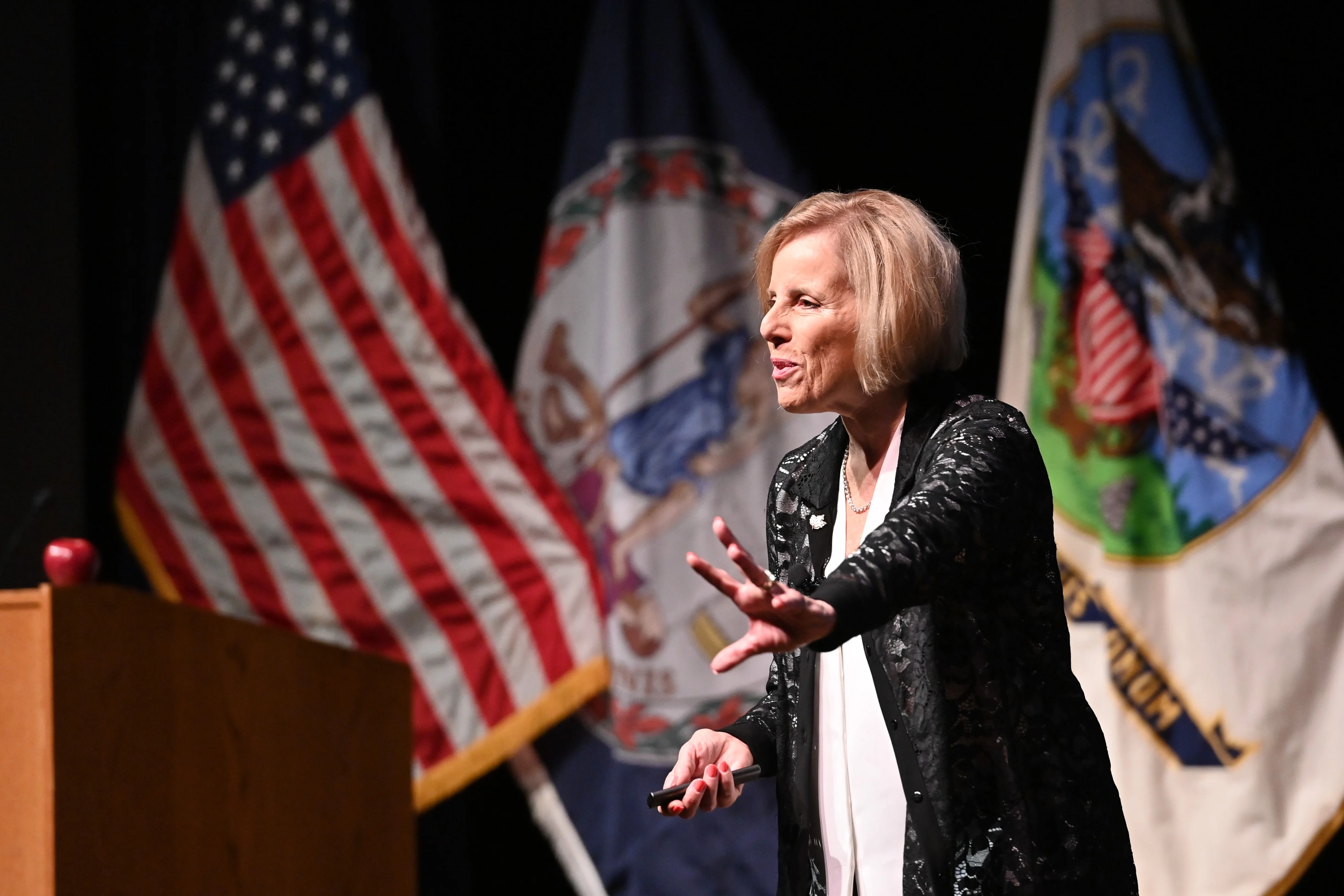Michelle Ray: Business Keynote Speaker 2020 Demo Video: It Starts Wit