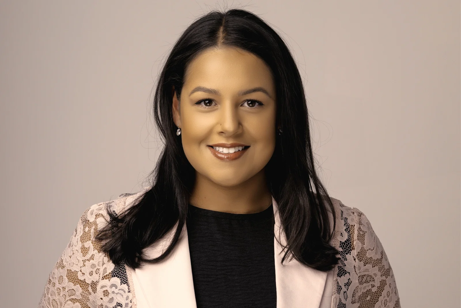 Dr. Janelle Abela | Keynote Speaker & Workplace Strategist