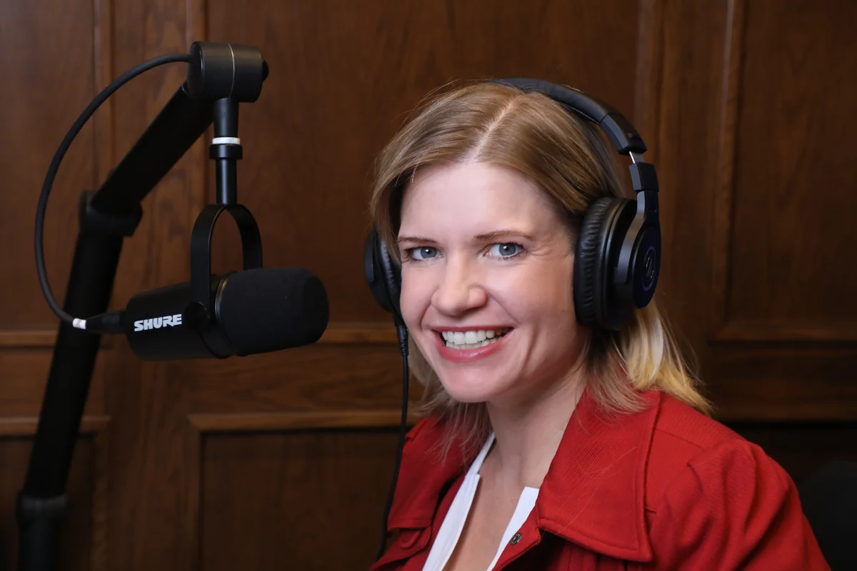 Introducing Dr. Laura Hambley Lovett!