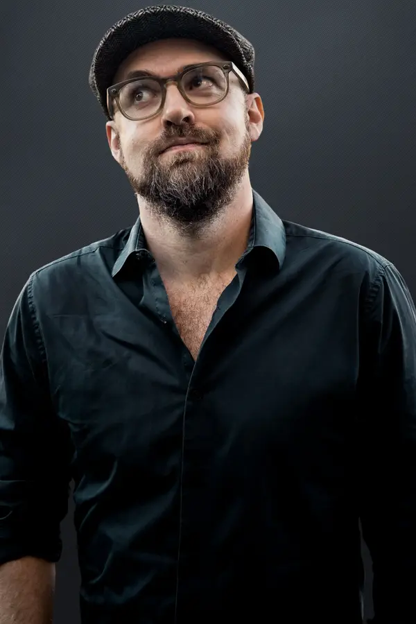 Dan Macqueen | When You Change the Way You Look at the World | Speaker