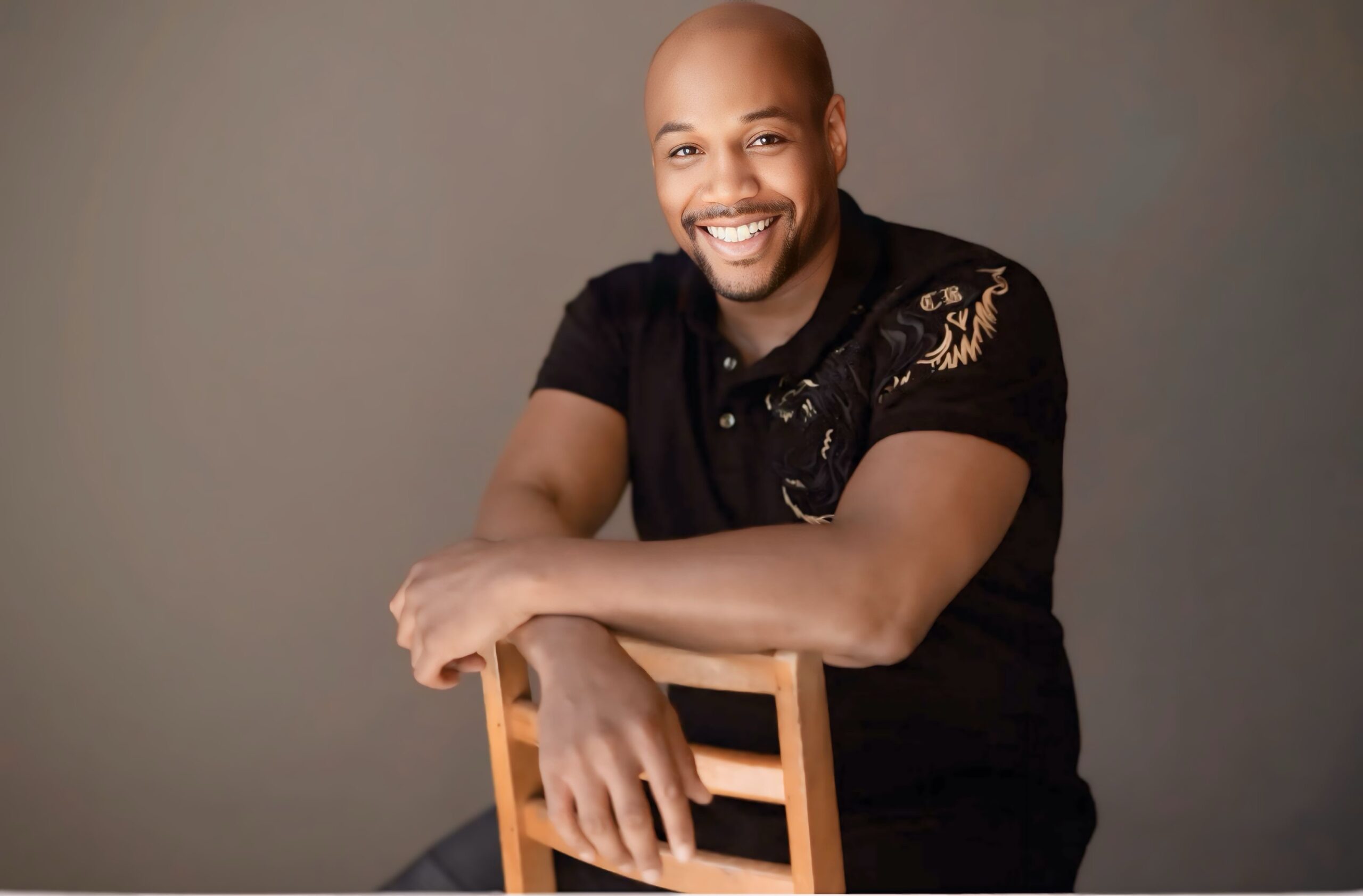 Your Breakthrough Specialist – Book Just Isaac for Your Next Even