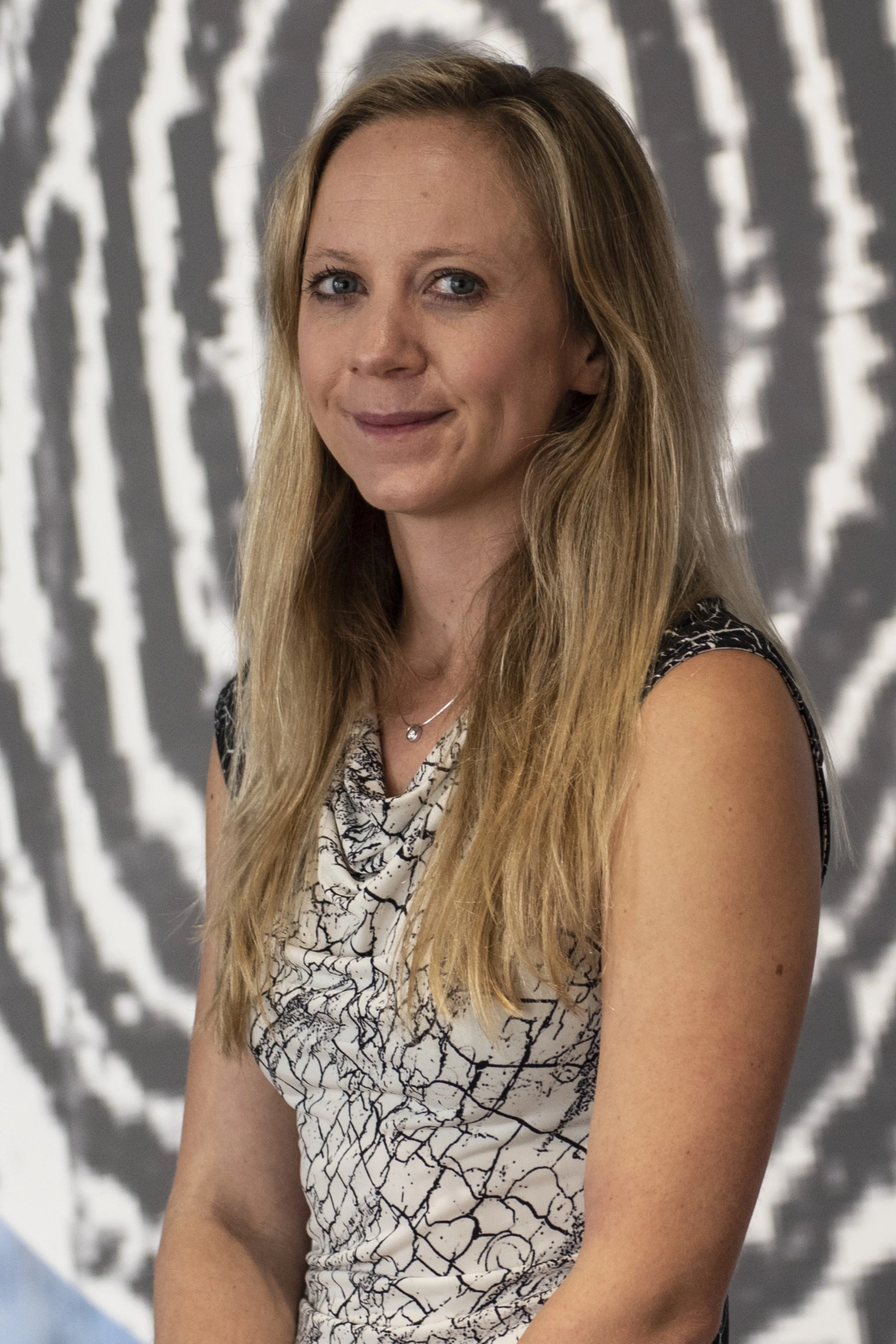 Stephanie Dick Main Video