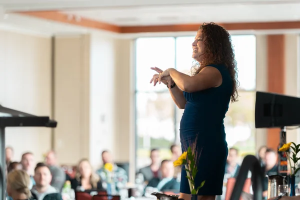 Krista Walsh | Entrepreneur & Author | Speakers Bureau of Canada